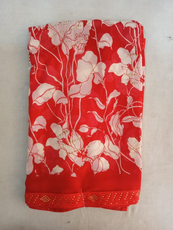 Red Printed Georgette Saree with Floral Design - Image 3